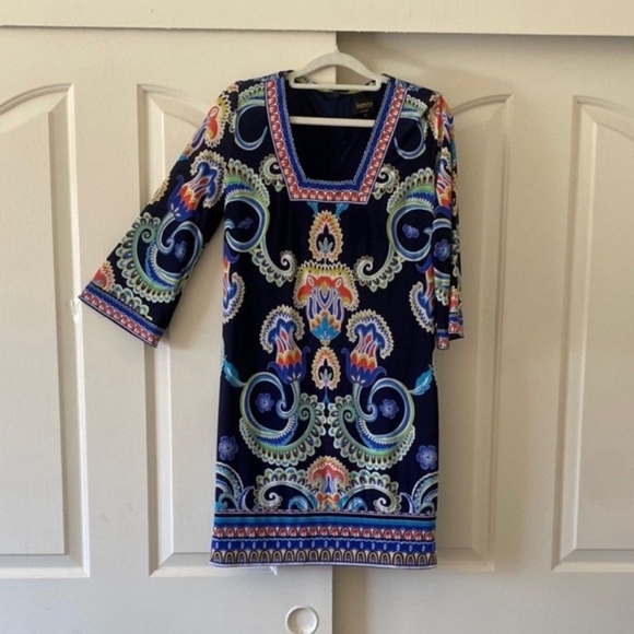 Laundry By Shelli Segal Navy Dress with Patterned Trim. Size 0 - Picture 2 of 7